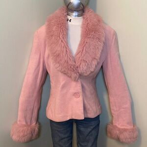 Chic Pink Short Jacket with Faux Fur Trim